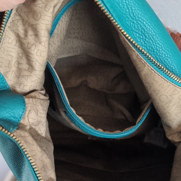 Isaac Mizrahi Turquoise and Tan Shoulder Bag - Picture 10 of 11